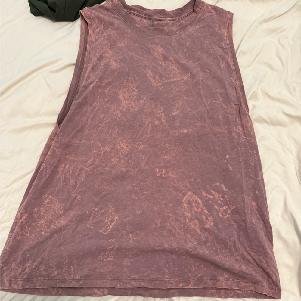 Lululemon tank